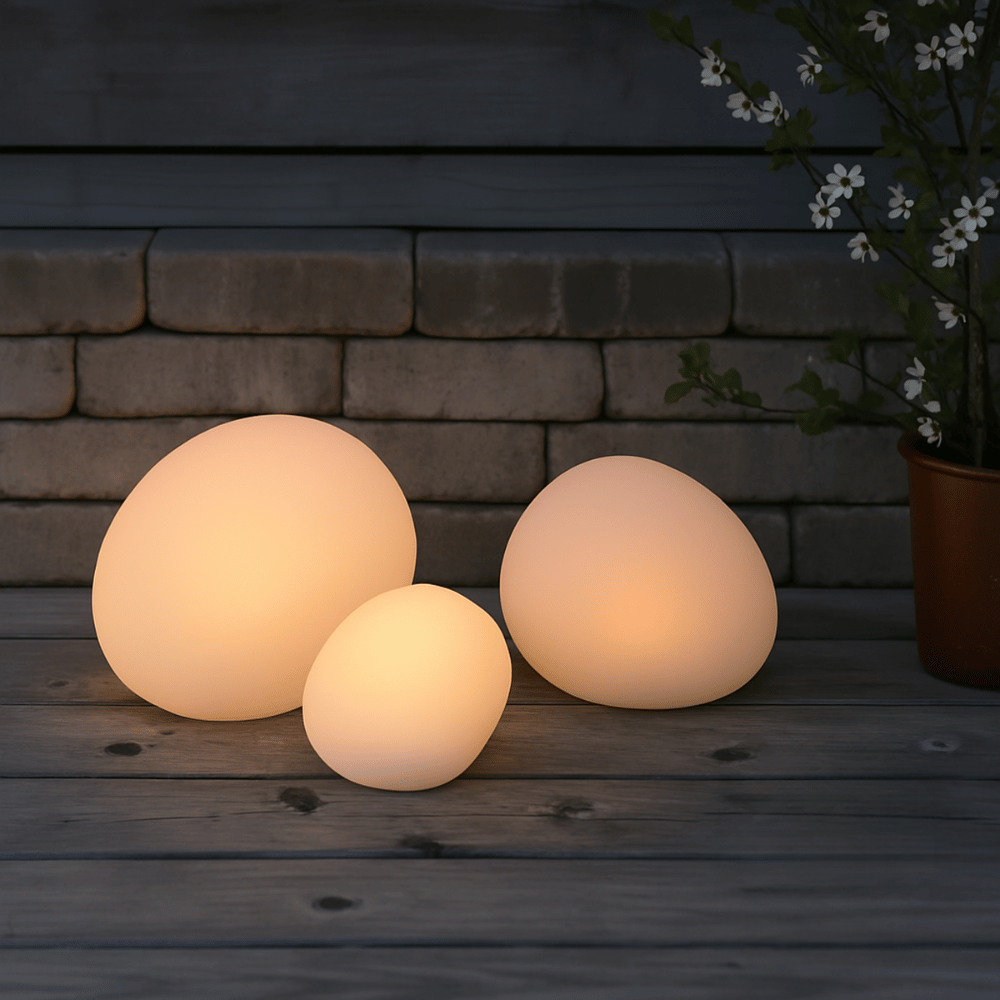 Udendørs solcelle LED lyssten - hvid - 3 pak
