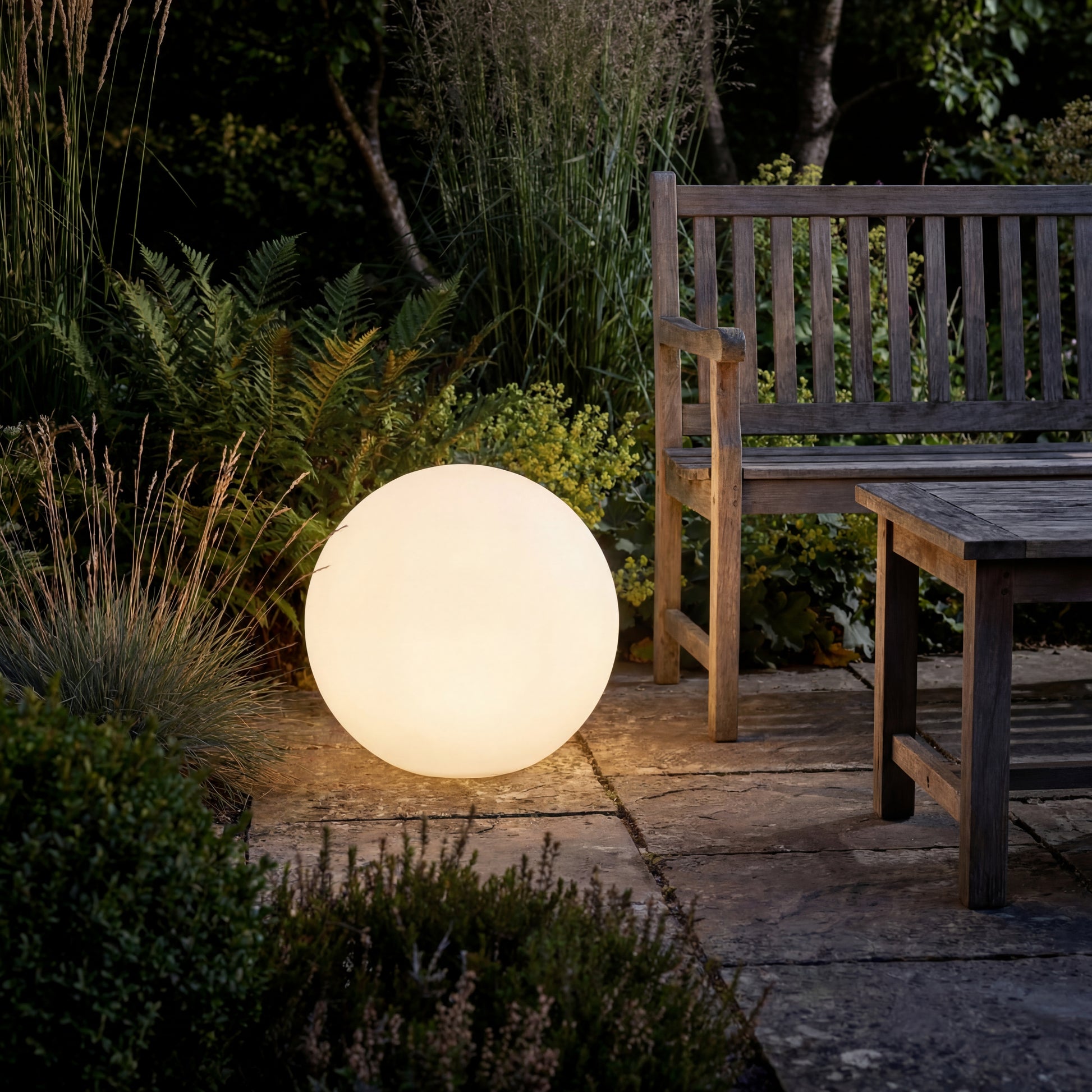 Solar LED Kugle – til Have & Terrasse - 45cm