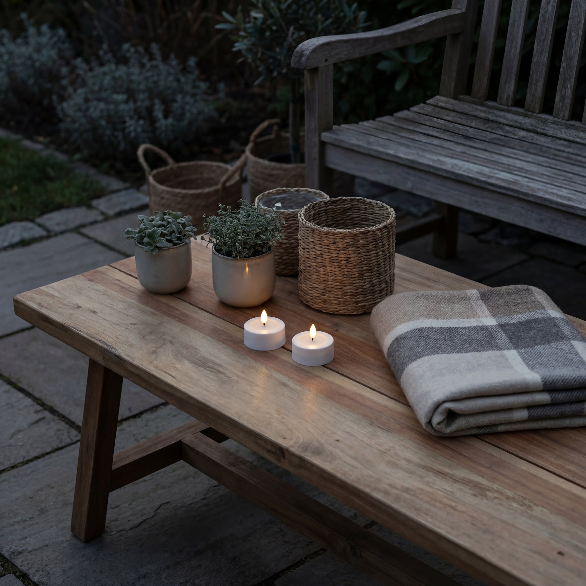 Udendørs LED Fyrfadslys 2-pak – Real Flame Tealights fra Deluxe Homeart