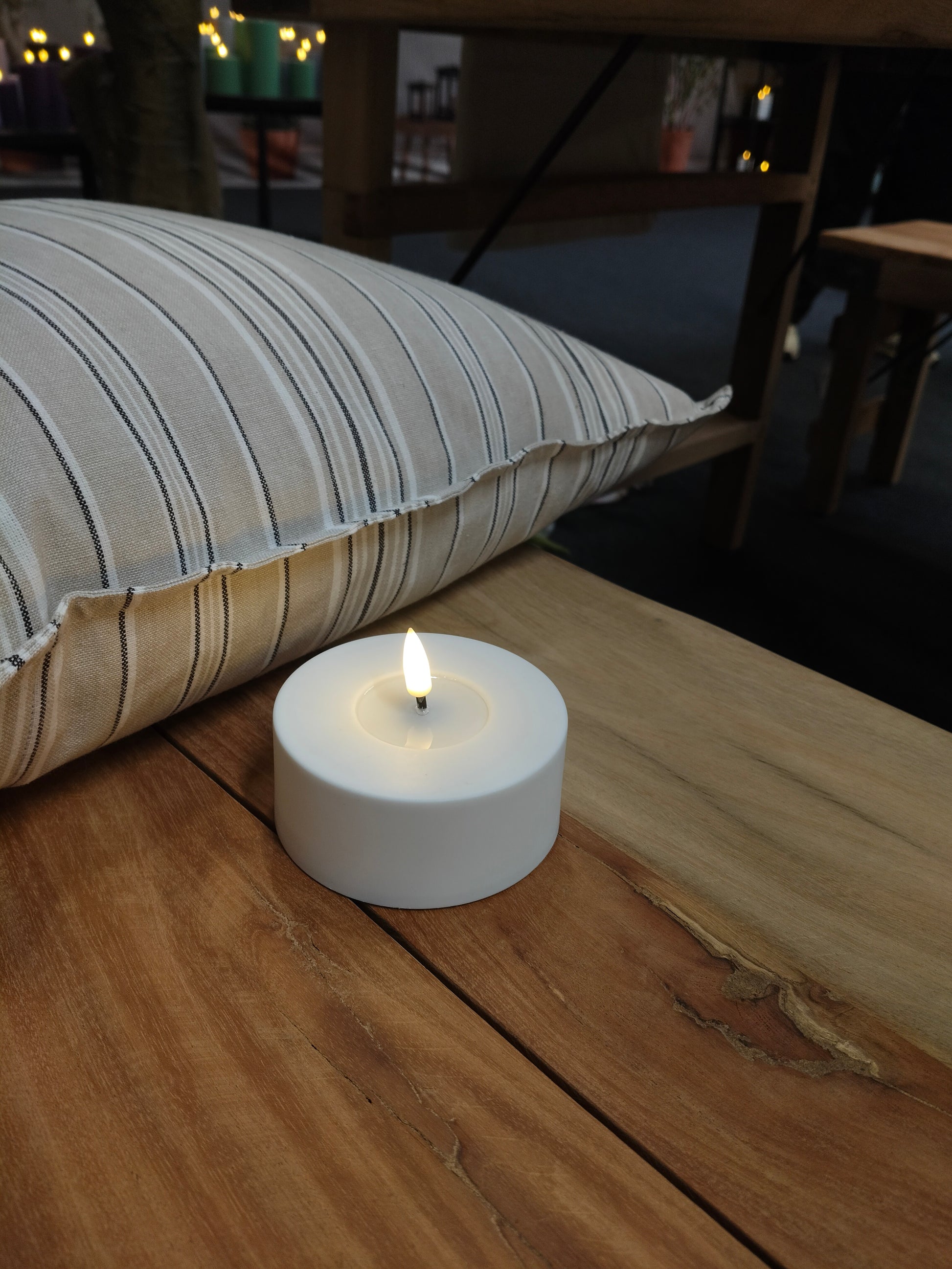 Udendørs Jumbo LED Fyrfadslys – Real Flame fra Deluxe Homeart