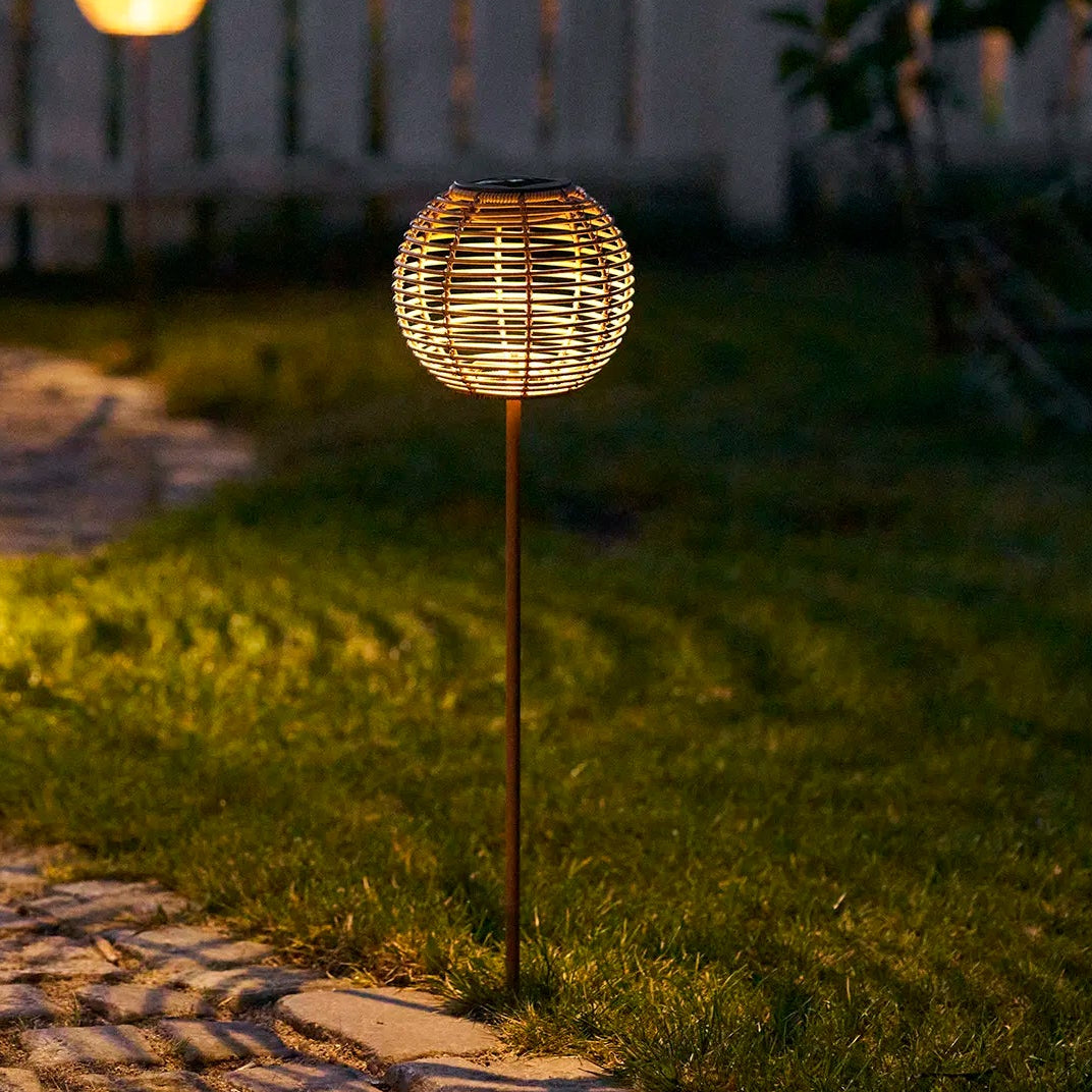 Solcellelampe til have og terrasse - natur